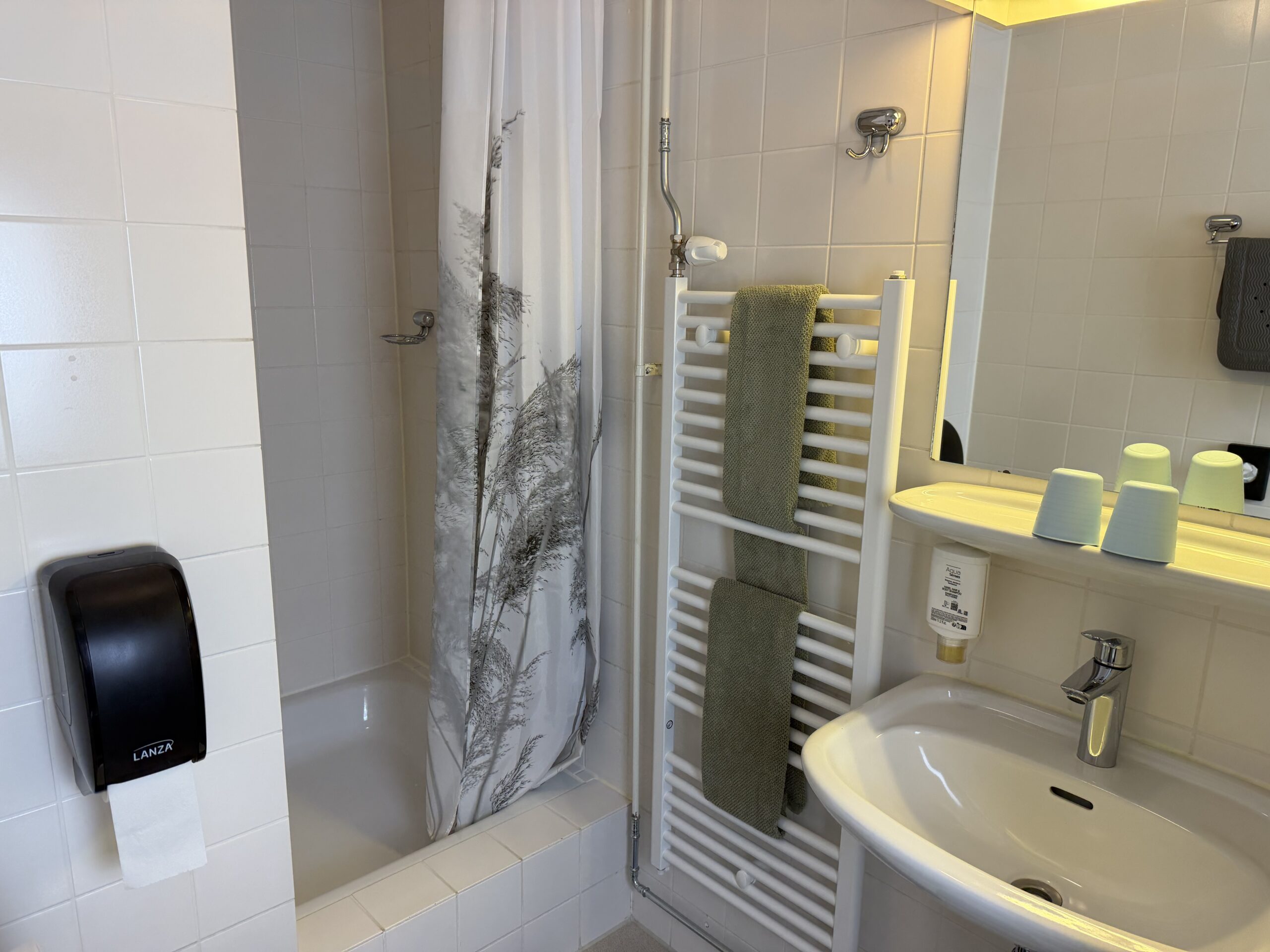 Kamer 3, badkamer of detail